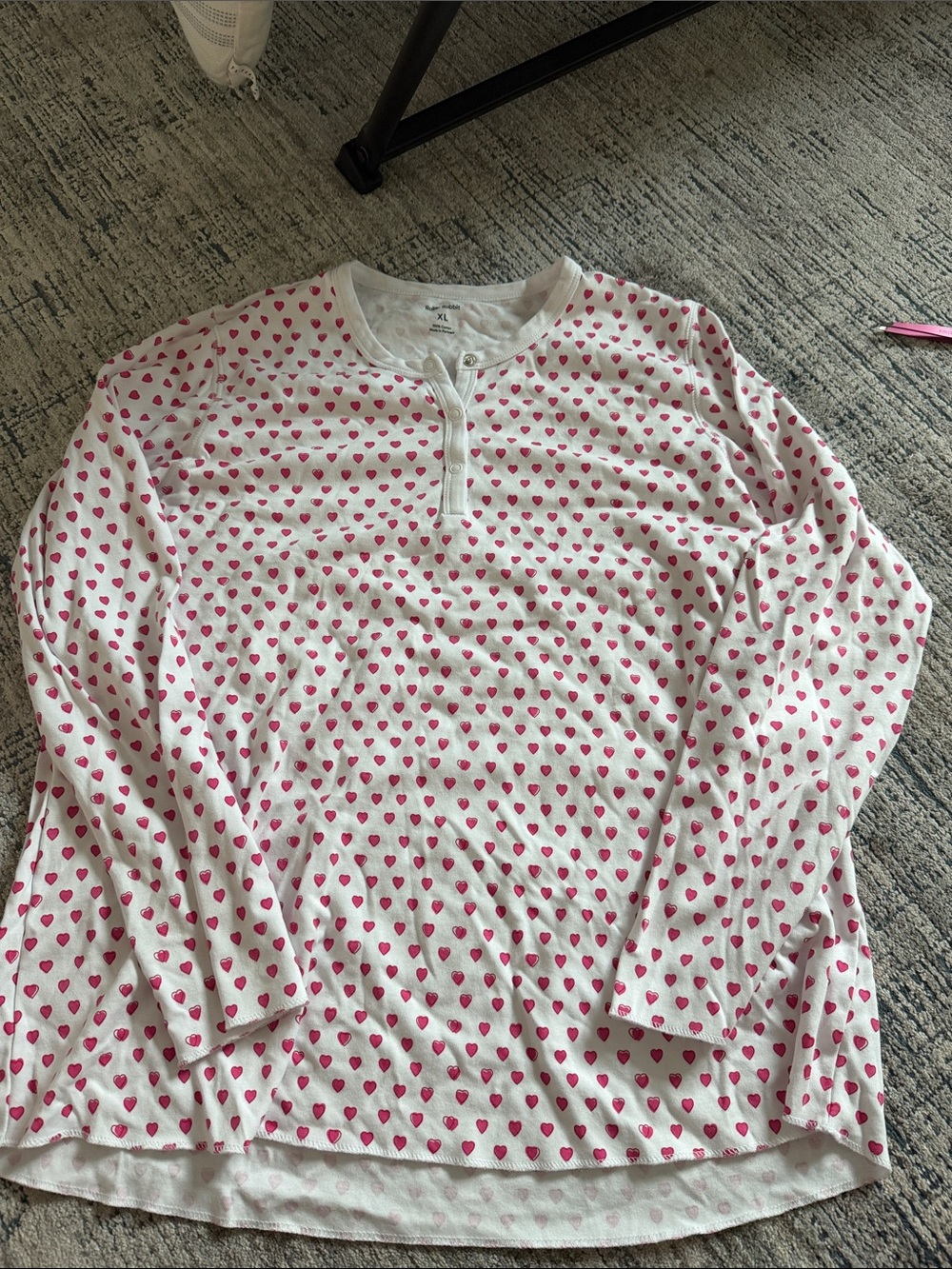 Roller Rabbit White Long-Sleeve Pajama Top with Pink Heart Print